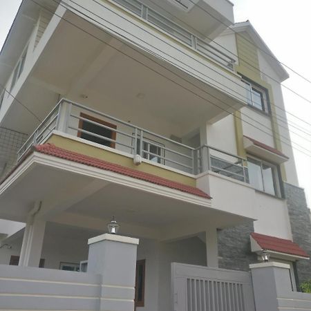 Misty Lake Guest House Hyderabad Eksteriør billede
