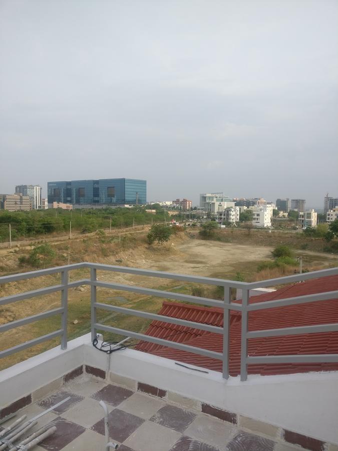 Misty Lake Guest House Hyderabad Eksteriør billede