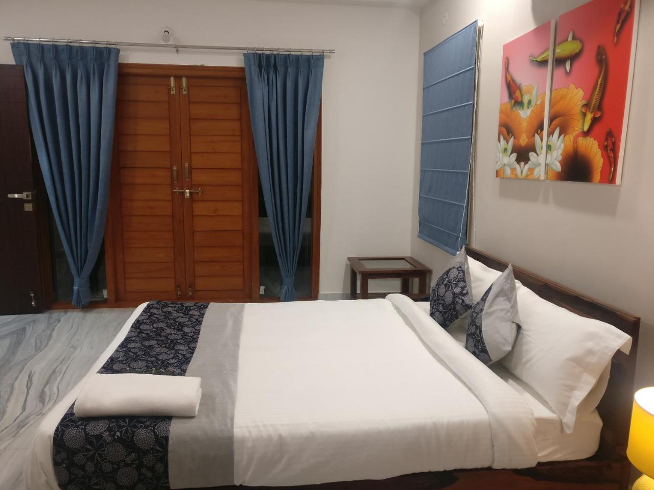 Misty Lake Guest House Hyderabad Eksteriør billede